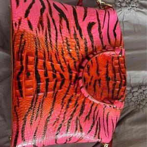 EUC Brahmin and wallet